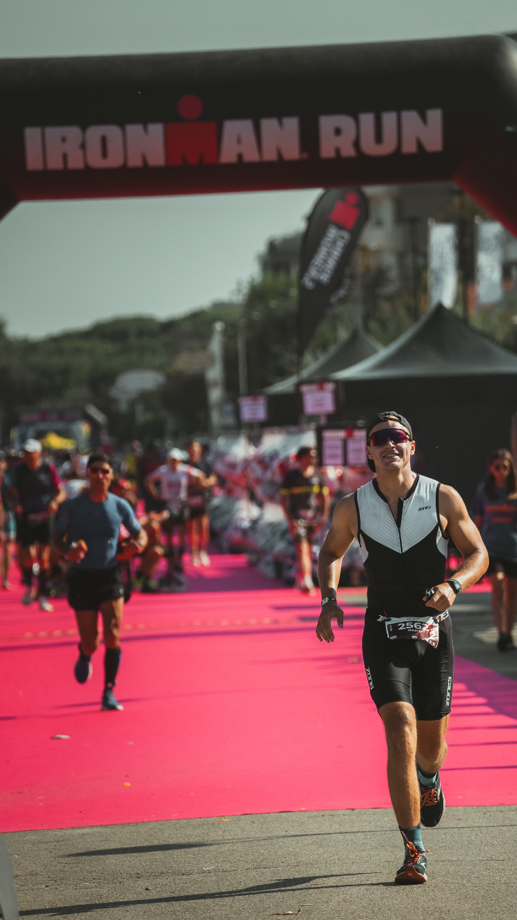Bart finisht de Ironman Rome